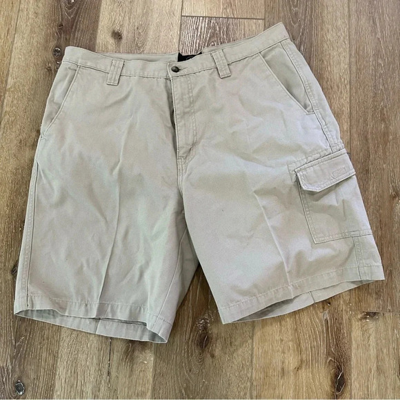 RedHead Men's Khaki Cotton Cargo Shorts Size Waist 38 GUC - Picture 2 of 10